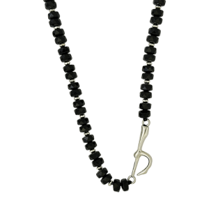 Necklaces Single “b” /Jet / Silver